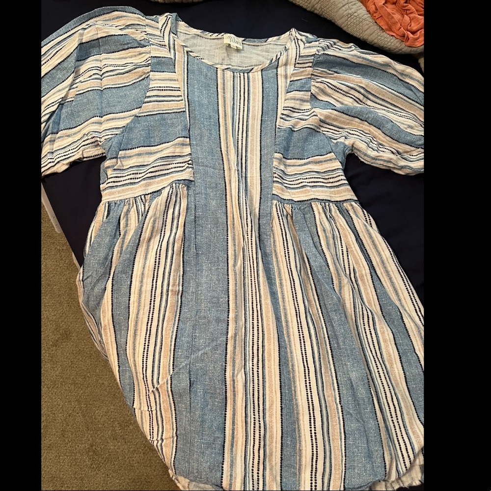 Ava James dress